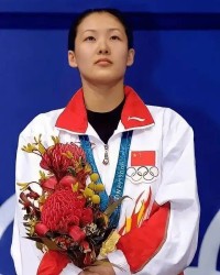 开云-伏明霞的三段感情：18岁跨国恋，后与国脚拍拖，24岁嫁给梁锦松|跳水|人生|训练|赛场|运动员_新浪体育_新浪新闻